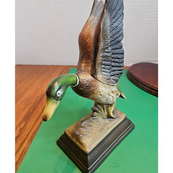 "Flight of the Mallard" Special Edition Porcelain Duck Figurine Birds in Flight - Picture 3 of 9